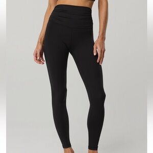 Offline by Aerie hugger ruched side legging. Medium short. Black.